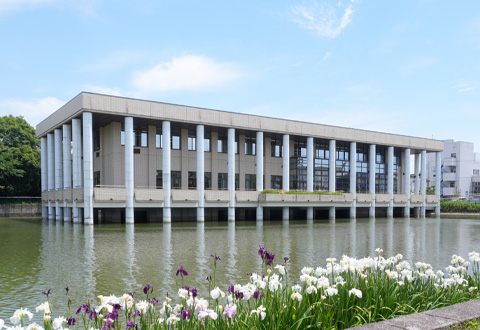 武豊町立図書館